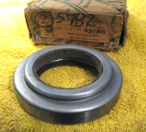 New Mopar 1935-1947 Dodge Truck pinion oil seal, Medium duty, 563577 - Picture 1 of 2
