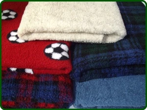 PnH® Dog Blanket / Pet Throw, DOUBLE LAYERED SHERPA FLEECE Many Colours & Sizes - Picture 1 of 22