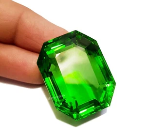 Piedra preciosa suelta en forma de octágono de topacio verde de 113 quilates para uso colgante excelente corte - Imagen 1 de 7