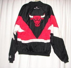 Chicago Bulls Champion Basketball Souvenir Jacket Coat size Large - Picture 1 of 3