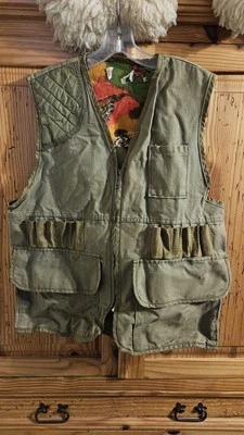 Mens Size XL Zip Up Insulated Padded Shoulder Bird Hunting Vest - Image 1 of 2