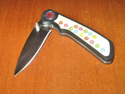 Tomahawk Navaja de Bolsillo Diseño Feliz Navidad Navaja de Bolsillo Grabada Guirnalda de Vacaciones Foto 1 de 4