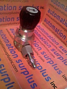PARKER IR4205BK5PXX4B 1/4-FNPT REGULATOR BRASS NEW!! - Picture 1 of 3