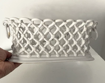 Superbe coupe ajourée faience de Malicorne blanc. - Photo 1/4