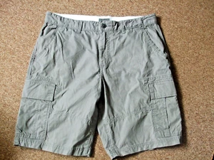 Men's Cargo shorts and short sleeved white shirt W 36" + size L shirt - Picture 1 of 9