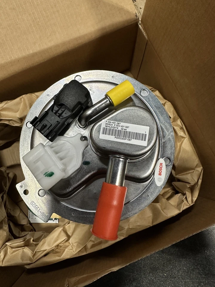 Conjunto de módulo de bomba de combustible - Bosch 67792 - FOOHK01087 Chevy, GMC, Colorado, Canyon09-12 Foto 1 de 4