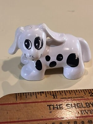 LEGO Duplo WHITE PUPPY DOG BLACK SPOTS PET ANIMAL FIGURE MINIFIGURE RARE VINTAGE - Image 1 of 4