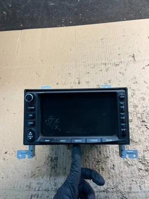 2007 to 2009 Hyundai Santa Fe AM/FM Radio CD Player Screen Display Oem U1654 DG - Image 1 of 4
