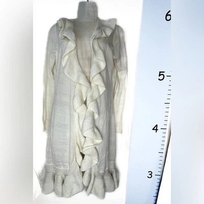 Кардиган Allison Brittney белый с оборками открытый свитер средний - Изображение 1 из 4