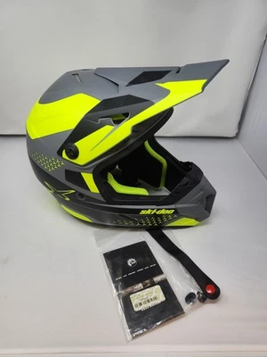 New BRP Ski-Doo XC4 Snowmobile Helmet Black/Green Size 2XL - Image 1 of 4