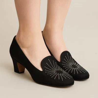 Zapatos de salón vintage años 60 mod mediados de siglo Ford negro satinado tachonado 5 Foto 1 de 4