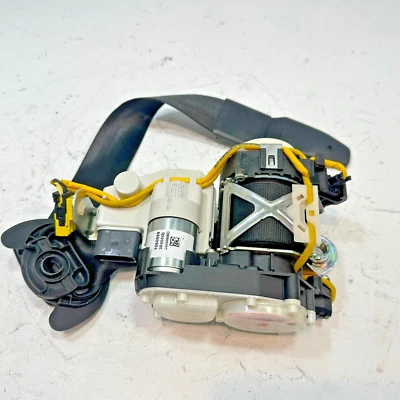 AUDI A6 S6 2013-18 CINTURÓN DE SEGURIDAD LATERAL DEL PASAJERO DELANTERO RETRACTOR NEGRO OEM Foto 1 de 4