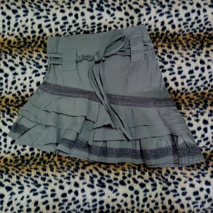 Les Petites Olive Green Tiered Ruffle Asymmetrical Skirt Youth Girls Size 8 - Picture 1 of 5
