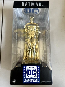 Funko DC Legion of Collectors Batman Trophy Hero 2015 Gold Neu Neu Neuwertig in der Hand - Bild 1 von 2
