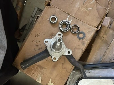 NOS 1969 FORD MUSTANG DRUM BRAKE  RH SPINDLE - Image 1 of 4