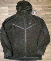 Nike MEN'S Sportswear Windrunner Tech 