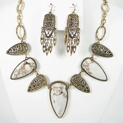 Jessica Simpson White Arrowhead Necklace Earring Set Gold Tone Southwestern - Image 1 of 4