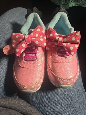 Minnie Mouse Girls Size 9 Shoes - Image 1 of 4