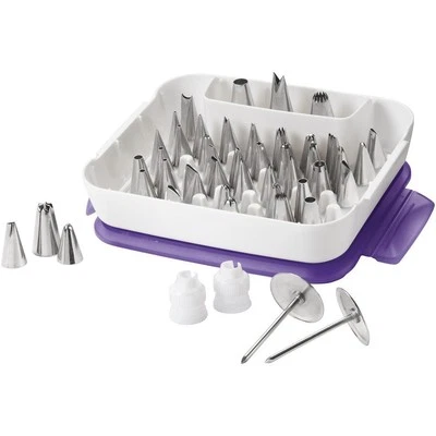 Wilton, 55-Piece Cake Supply Master Decorating Tip Set Foto 1 de 3