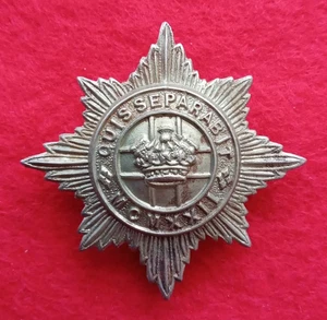 4th / 7th Royal Dragoon Guards Vintage White Metal Cap Badge. A1-27 - Foto 1 di 3