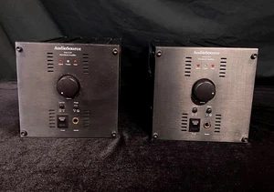2 AudioSource Amp 5.3a Amplificatore Monoblocco - 200W BELLO! * - Foto 1 di 6