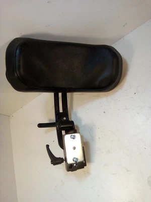 Reposacabezas eléctrico para silla de ruedas Permobil C 300 con soporte, cuero 11" M10 Foto 1 de 4