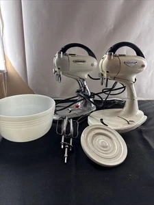 2 Vintage Hamilton Beach Modell G Standmixer mit Schüssel nur für Ersatzteile - Bild 1 von 5