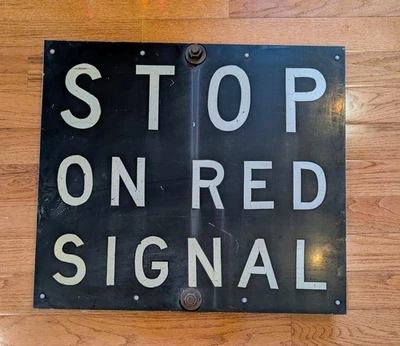 Señal de cruce de ferrocarril con soportes Stop On Red Signal Foto 1 de 2