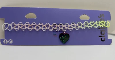NEW Plastic Choker with Heart Necklace from Claire's - Image 1 of 2