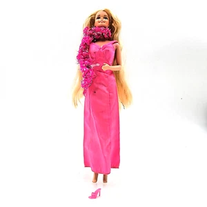 1976 SUPERSTAR BARBIE #9720 Fashion Doll Vintage w Dress & Boa - Picture 1 of 5
