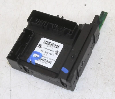 Centralina porta anteriore destra VW Scirocco 3 III EOS 5K0959702A - Immagine 1 di 4