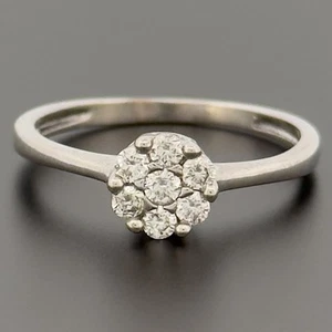 18ct White Gold 0.20ct Diamond Cluster Ring Size K - Picture 1 of 10