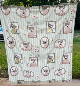 EMBRODIERY "FUZZY FACES" FOREST ANIMALS COTTON FABRIC CURTAIN PANNEL ~ 50"x 58" - Picture 1 of 17
