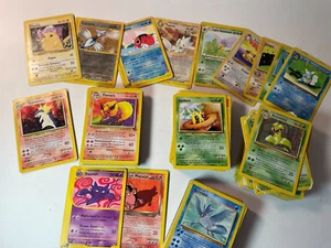 divers cartes pokemon intaliennes et autres rares et communes - Imagen 1 de 16