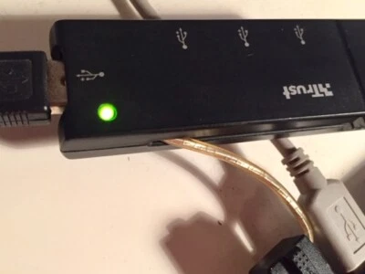 Moltiplicatore porte Usb Trust n.4 porte perfettamente funzionante A3 - Immagine 1 di 4