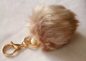 Schlüsselanhänger Bommel flauschig beige Kugel goldfarben Autos Zuhause kostenloser Versand - Bild 1 von 13