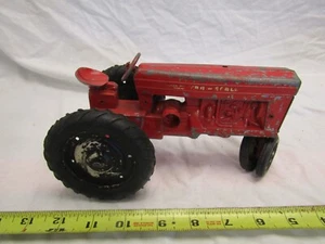 VINTAGE TRU SCALE FARM TRACTOR METAL TOY NARROW FRONT PARTS RESTORE DIECAST RED - Picture 1 of 5