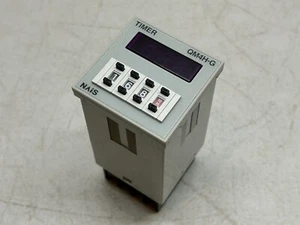 NAIS AQM4325 / QM4HG-U1C-240V DIGITAL TIMER WITH AT78041 SOCKET RELAY / NEW - Picture 1 of 10