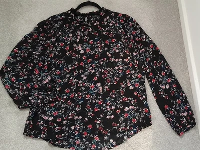 Excellent condition floral print size 14 blouse/top - Image 1 of 4