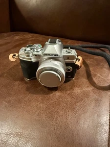 Olympus OM-D E-M10 Mark IV 20,3MP mit Panasonic Zoom Vario 12-32, Bestzustand!! - Bild 1 von 10