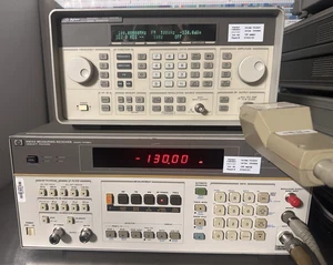 HP Agilent 8648C RF Signal Generator 3.2 GHz 3200 MHz-- Calibrated -- - Picture 1 of 12