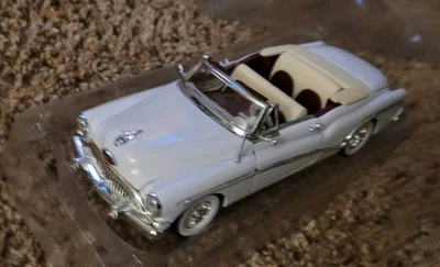 1953 Buick Skylark 1:32 Signature Models Limited without box 1953BK - Image 1 of 4