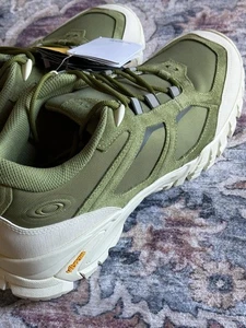 Oakley Mens Sierra Terrain Sneaker, Fern/ Green Color. Size 11.5 NWT - Picture 1 of 12