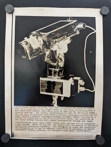 1971 Apollo 15 NASA Moon Lunar Rover TV Camera Press Photo 8.5 x 11 - Imagen 1 de 3
