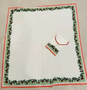 Vintage Tablecloth Kitchen Strawberries Retro Rectangle 62.5 x 58 - Picture 1 of 13