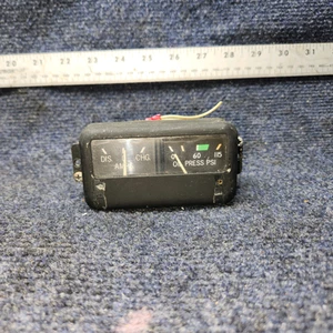 6247-00148 | Rochester | Cessna 172RG | Amplificador de cuadro de instrumentos/prensa de aceite - Imagen 1 de 6