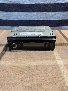 Kenwood KDC-BT272U CD-Receiver Autoradio USB ￼ Bluetooth ￼ - Bild 1 von 12