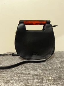 Women's Piper Bag Black Leather Shoulder Strap Bakelite Handles Gold Hardware - Picture 1 of 7