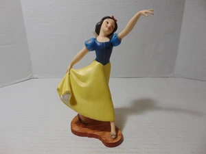 WDCC Disney "The Fairest One of All" Snow White and the Seven Dwarfs w/Box - Picture 1 of 18