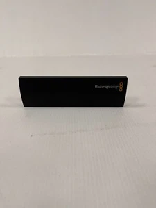 Placa frontal de panel en blanco Blackmagic Design SOLO CUBIERTA - Imagen 1 de 2